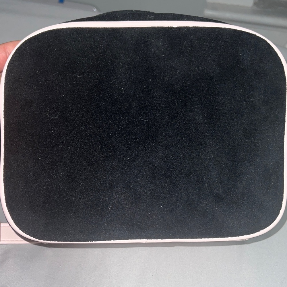 Juicy Couture Black and Pink Crossbody Bag with Wallet - Picture 8 of 9